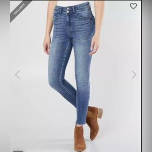 KanCan Signature Ultra High Rise Skinny Jean
